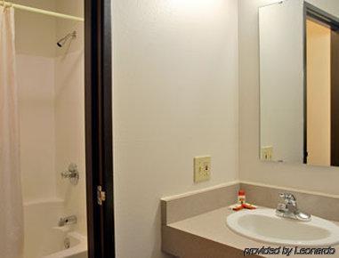 Northwoods Inn And Suites Ely الغرفة الصورة